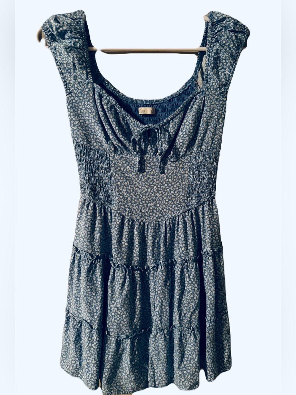 💙Hollister Summer Dress With Cap Sleeves💙